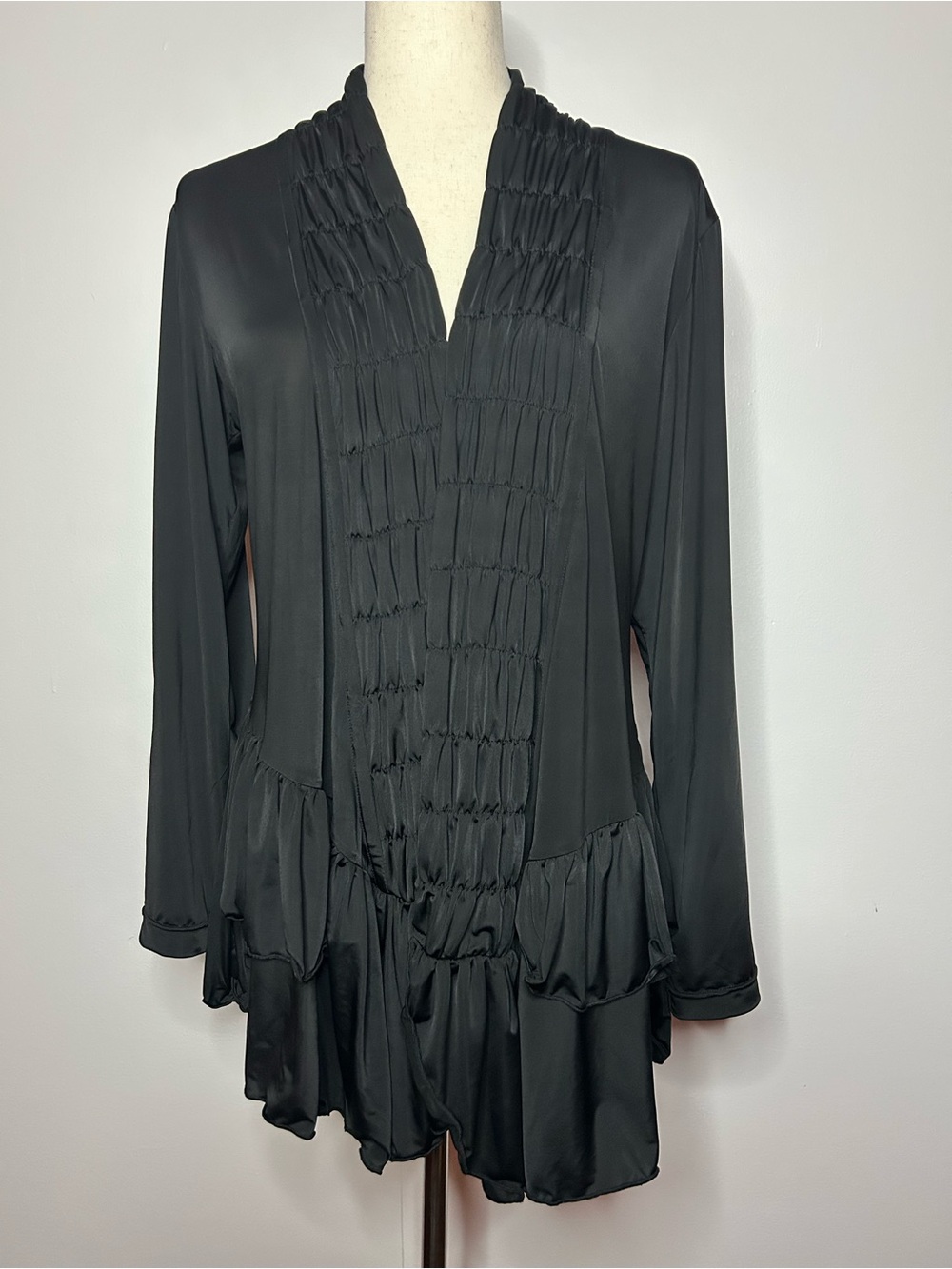 LINDI Black Flowy Ribbed and Pleated Long Sleeve Open Front Cardigan